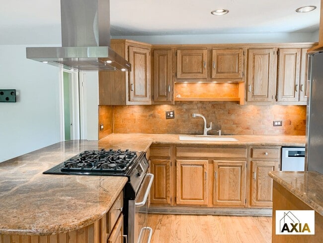 Photo - Exceptional Neighborhood!