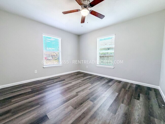 Photo - 7514 Japonica St