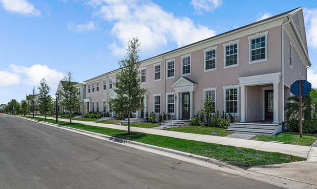 Photo - 930 SW Pr Ave