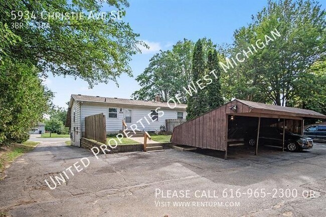 Photo - 5934 Christie Ave SE