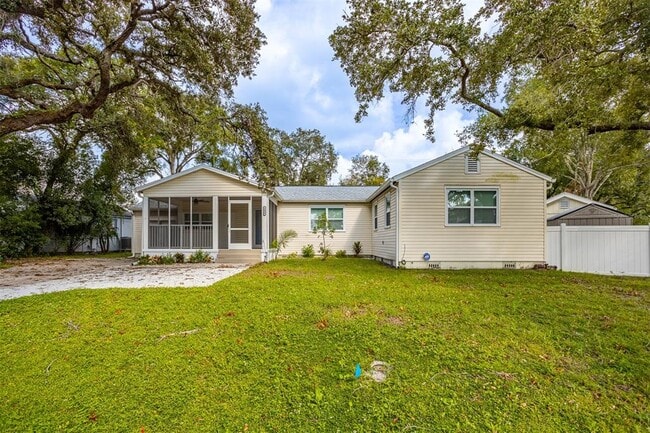 Building Photo - 1499 W River Shore Way Rental