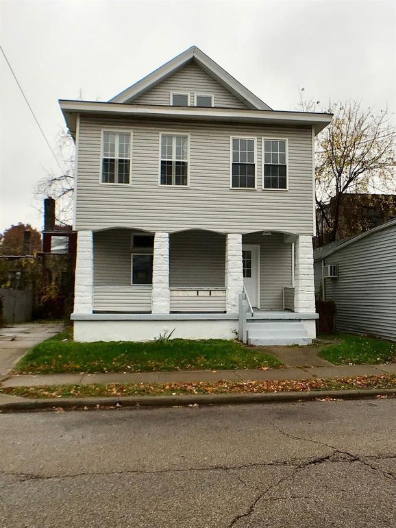 Photo - 2417 Robertson Ave