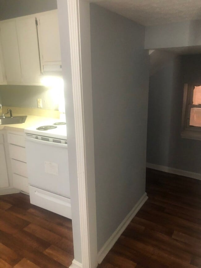 Photo - 211 W Hill St Unidad 1