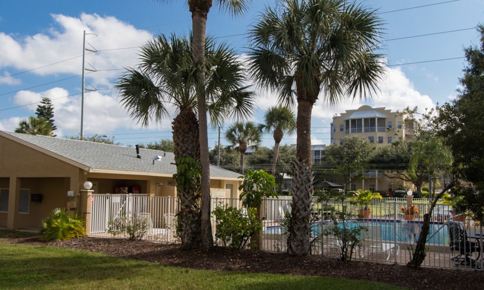 Silver Palms Apartments