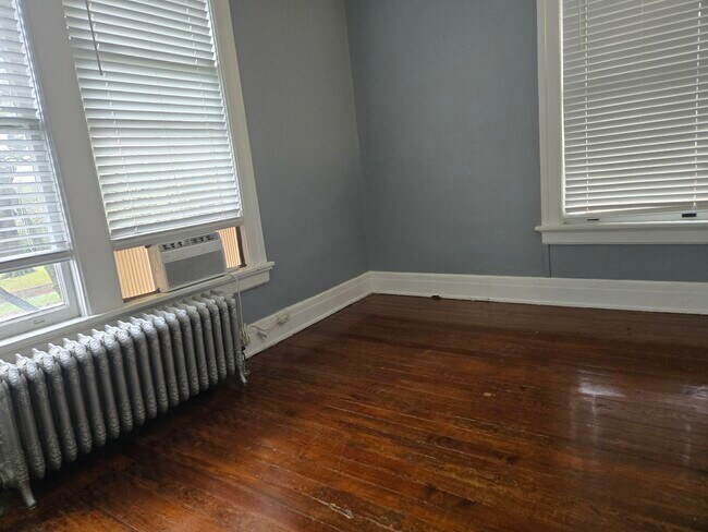 Photo - 137 N Willett St Unit 201