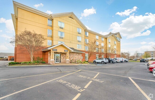 Building Photo - Furnished Studio-Chesapeake - Greenbrier C... Rental