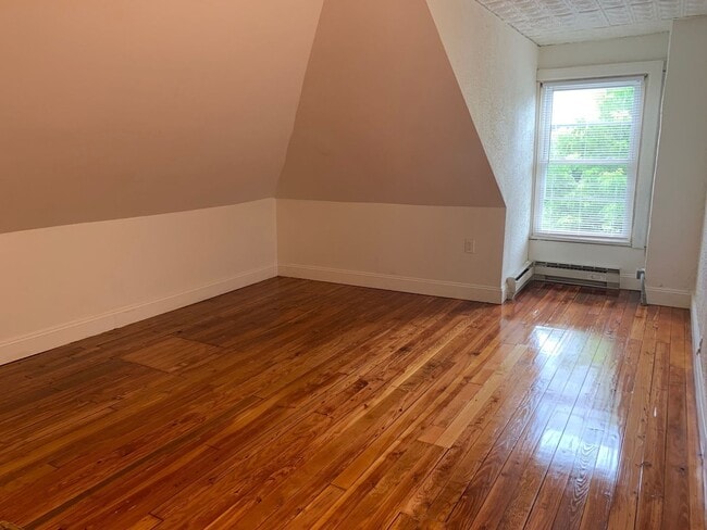 Photo - 1030 Center St Unidad 1030 Center Street - 2nd Floor