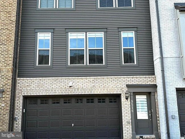 Building Photo - 9516 Capital Ln Rental