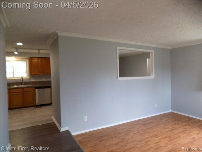 Photo - 39417 Cather St