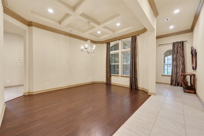 Photo - 7118 Argonne Trail