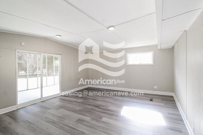 Photo - 114 Garland Terrace