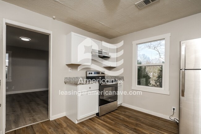 Photo - 1107 Tennyson Ave