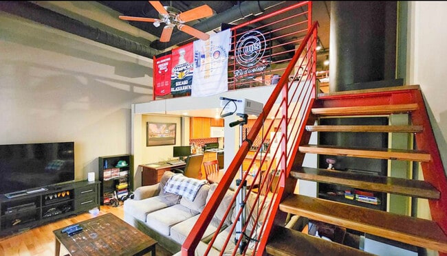 Photo - 211 E Ohio St Unit 319