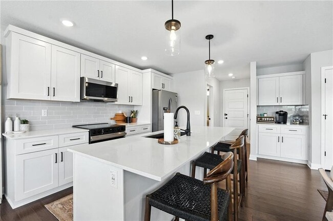 Photo - 8708 SW Brickell Dr