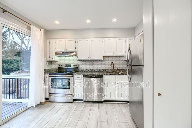 Photo - 12 Perryfalls Pl