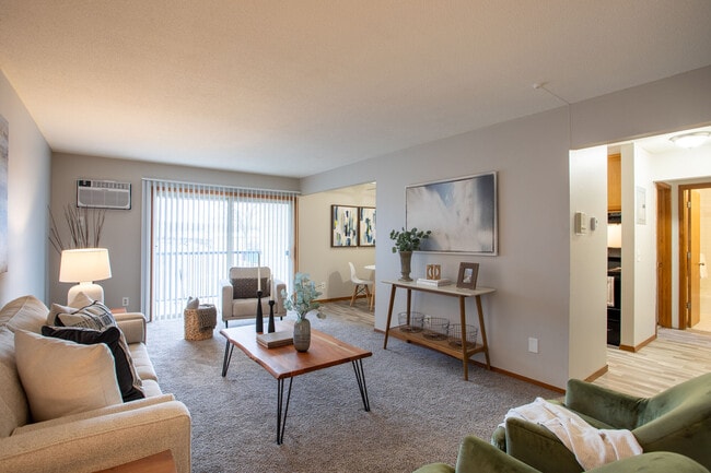 Royal Oaks Apartments