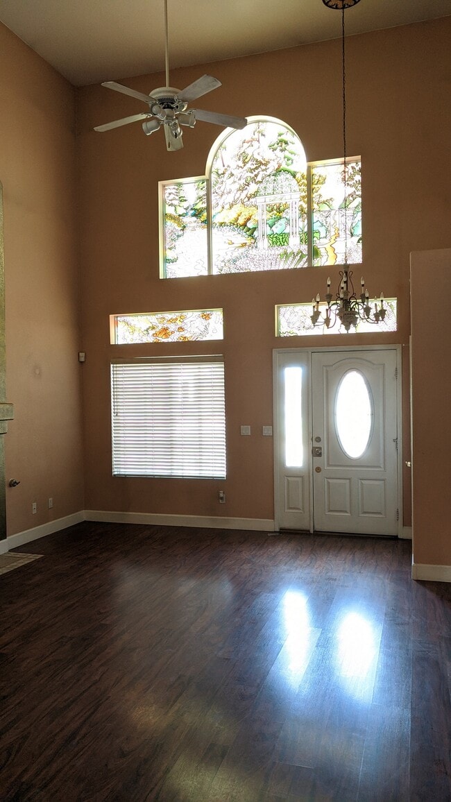 Photo - 255 Flirtation Ct