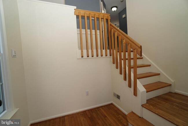 Building Photo - 2000 Harvard Dr