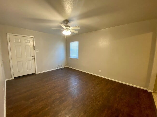 Photo - 4613 Belton Ave Unit A