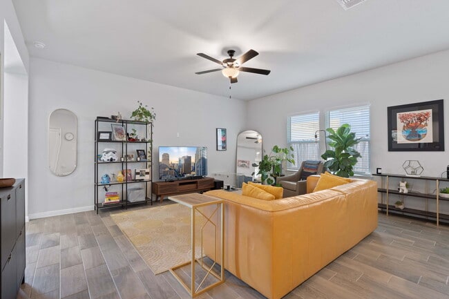 Photo - 10800 Blacket Dr