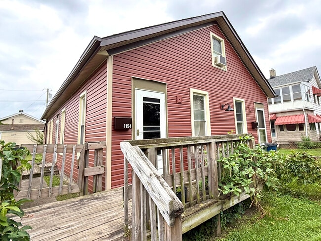 Building Photo - 1152-1152 Herman Ave Rental