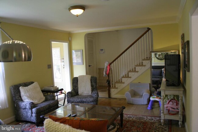Building Photo - 5511 Oakmont Ave Rental