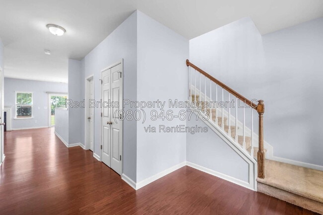 Photo - 14054 Singleleaf Lane