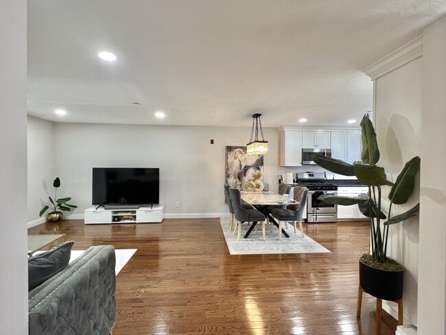 32 Sugar Maple Ln