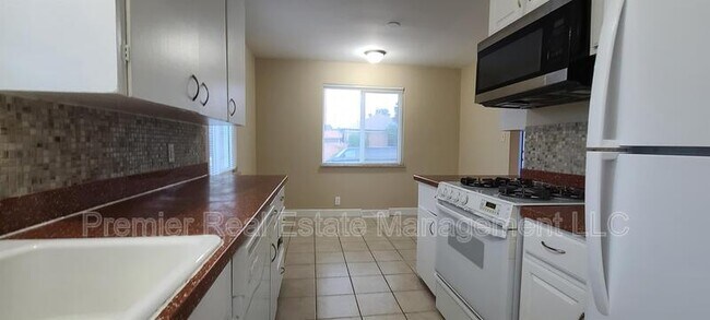 Photo - 6415 E 36th Ave