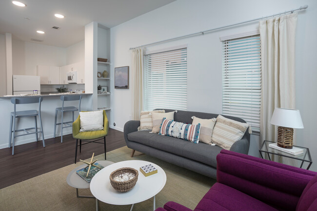Building Photo - NHH Gray Rental