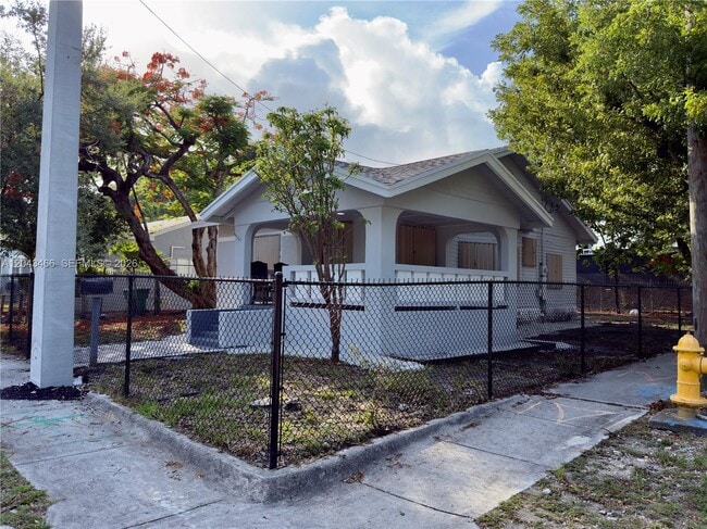 Building Photo - 103 NW 35th St