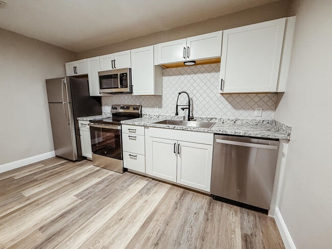 Photo - 9881 Guidy Ln