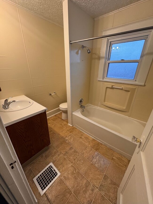 Photo - 103 N Osborn Ave