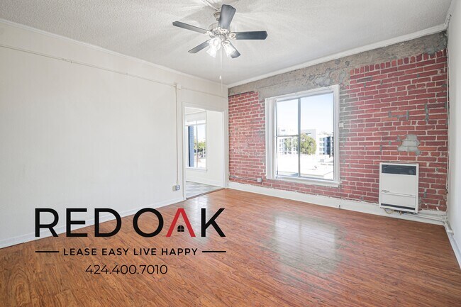 Photo - 425–427 S. Grand View St Unidad 5502