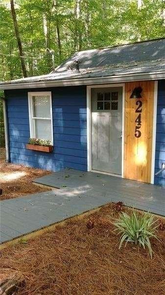 Photo - 245 Hilton Way