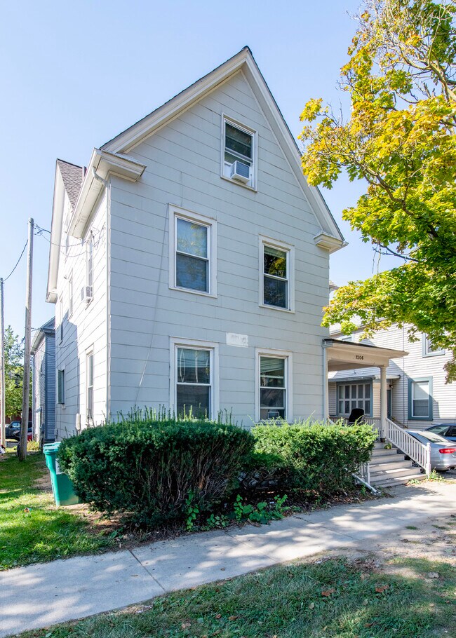 Photo - 1206 Washtenaw Ct