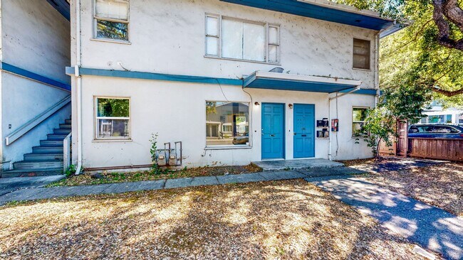 Photo - 560 McConnell Ave Unit #B