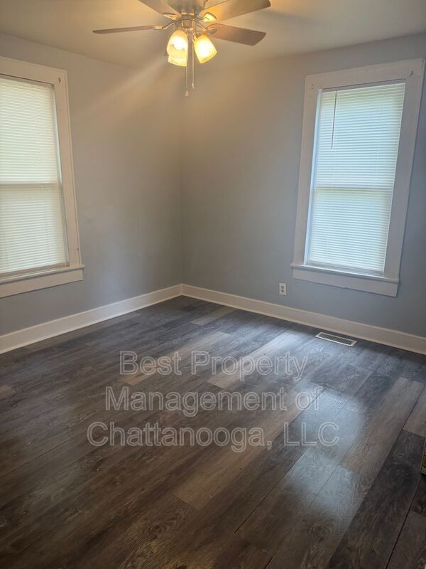 Photo - 4802 Oakland Ave