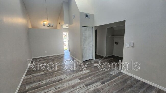 Photo - 2430 N Seabury Pl