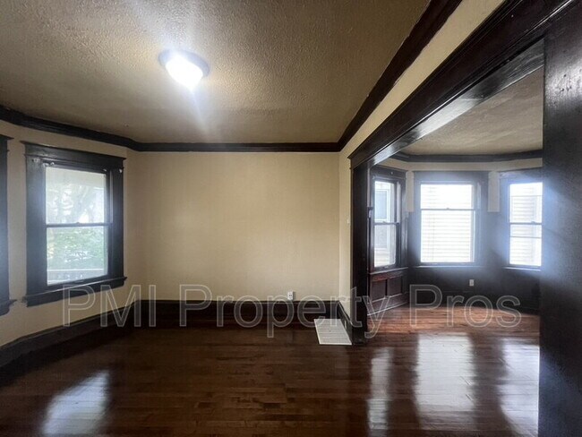 Photo - 2851 N 24th Pl