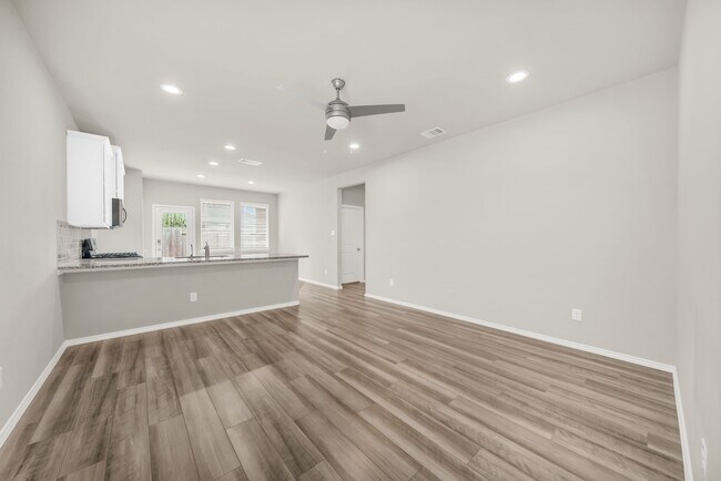 Photo - 9244 Inland Leather Ln