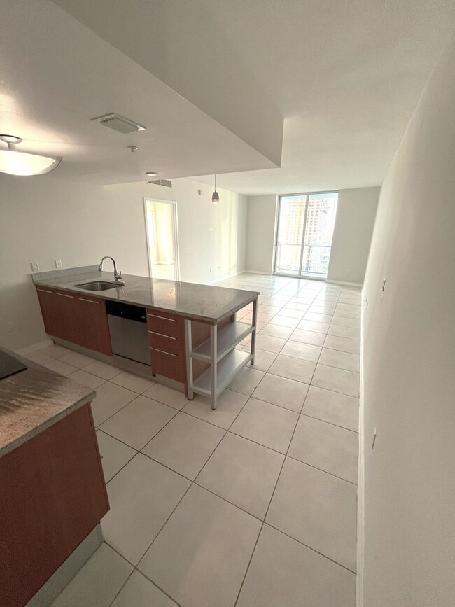 Photo - 185 SW 7th St Unidad Latitud on the River -  #2301