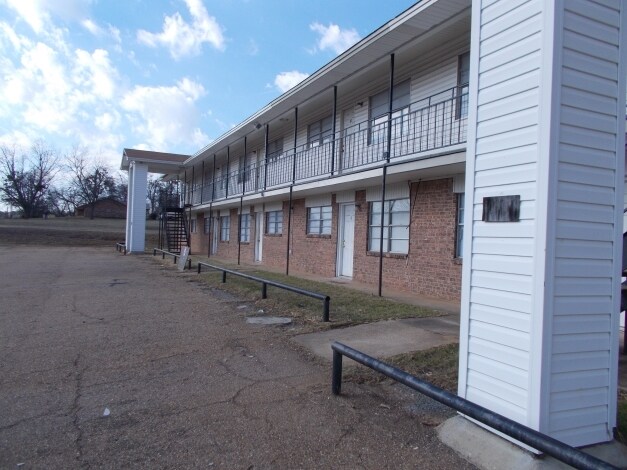 Photo - Gables Manor