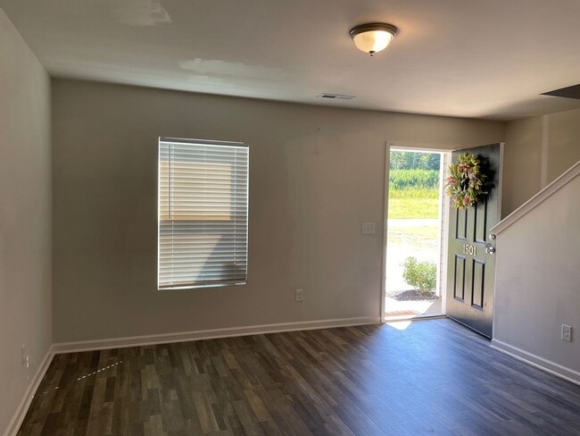 Photo - Beautiful 4 bed 3 bath home!