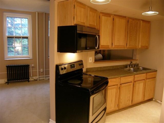 2 Bed/ 1 BA - Townline Realty