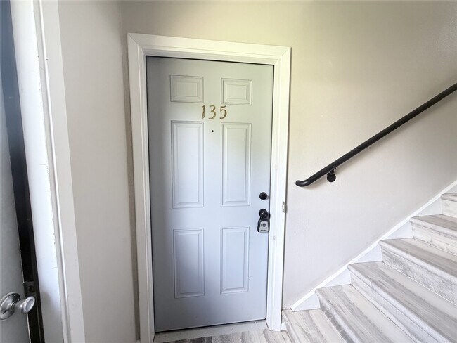 Photo - 9031 Gaylord Dr Unit 135
