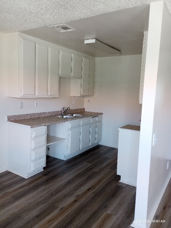 Building Photo - 38290 5th St E Unit 122