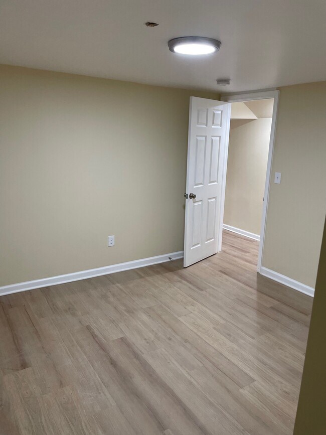 Photo - 529 Irving St NW Unidad 2