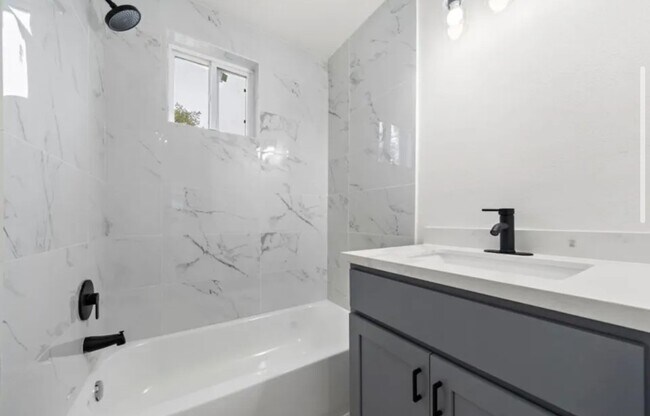 Building Photo - 3523 McIlhenny St