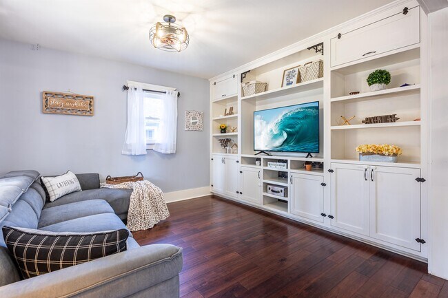 Photo - 3981 Rosewood Pl